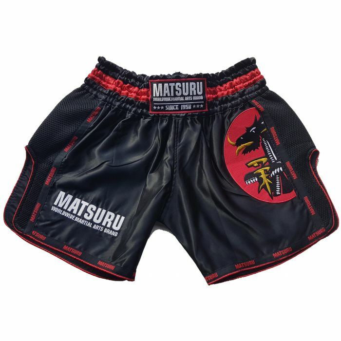 Intuïtie hoofdzakelijk Vermomd Satijnen kickboksbroekje kopen? Matsuru zwart/rode kickboks shorts |  FightGearz